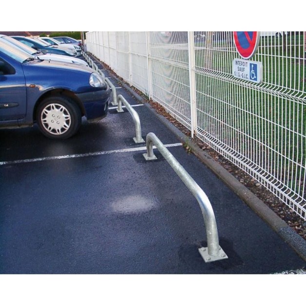 Arceau bas de protection galvanisé sur platines
