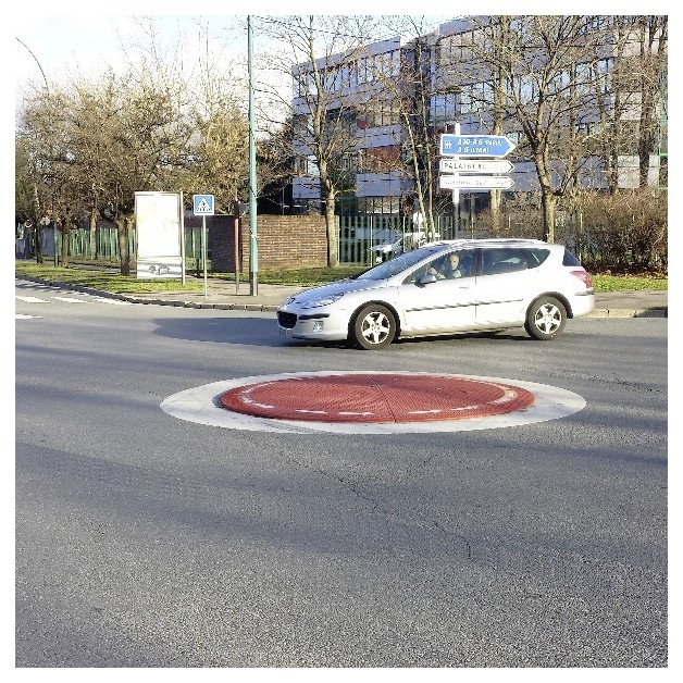 Rond point giratoire en caoutchouc avec fixations ilo300