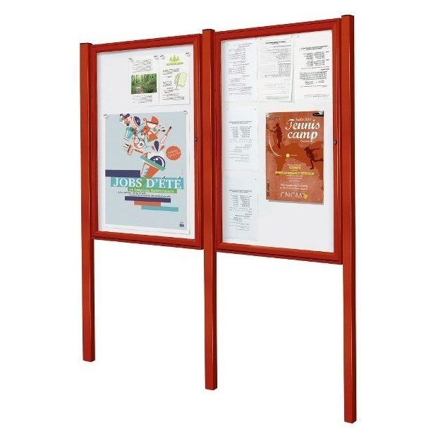 Vitrine murale sur poteaux