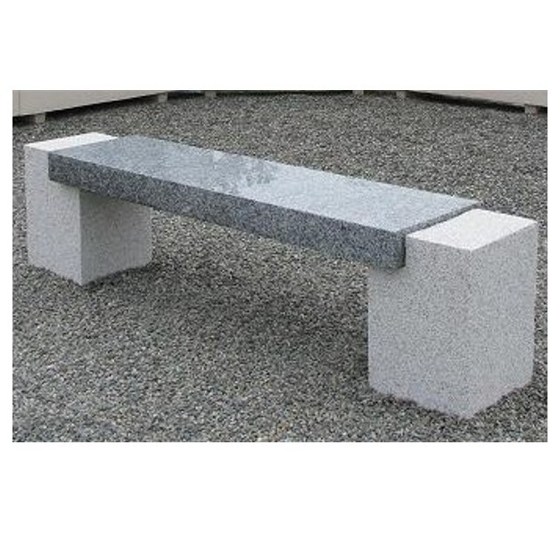 Banquette en beton modèle Douglas avec pieds en gravillons laves avec assise réalisee avec une lame granit