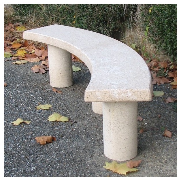 banquette en beton blanc naturel