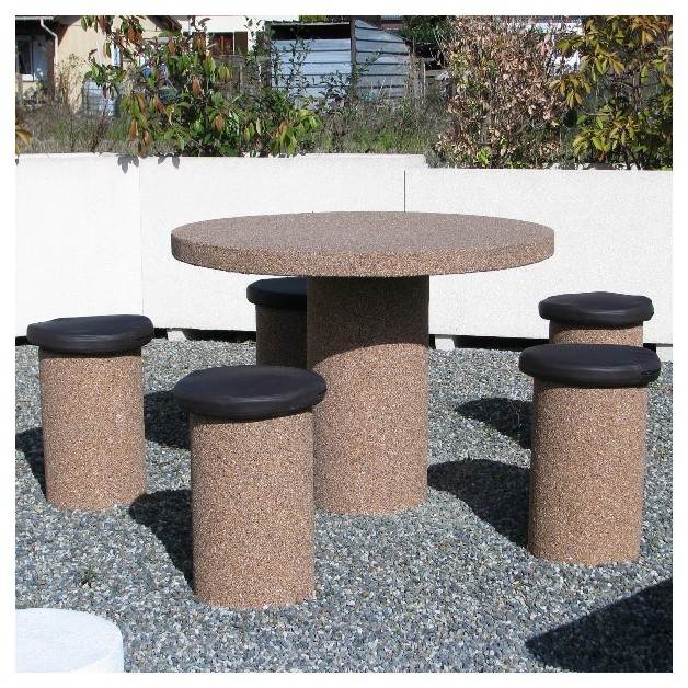 Table pique nique enfants beton finition gravillons et coussins