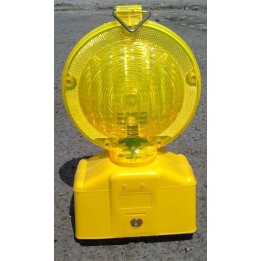 Lampe de signalisation de chantier avec cellule crépusculaire